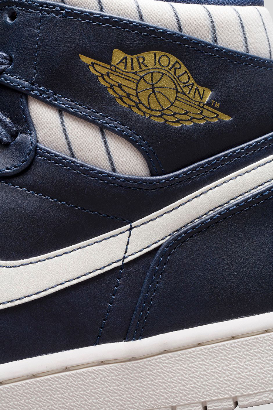 Air Jordan 1 Jeter Release Date 7