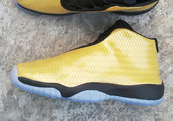 Air Jordan Future – Gold/Black Sample