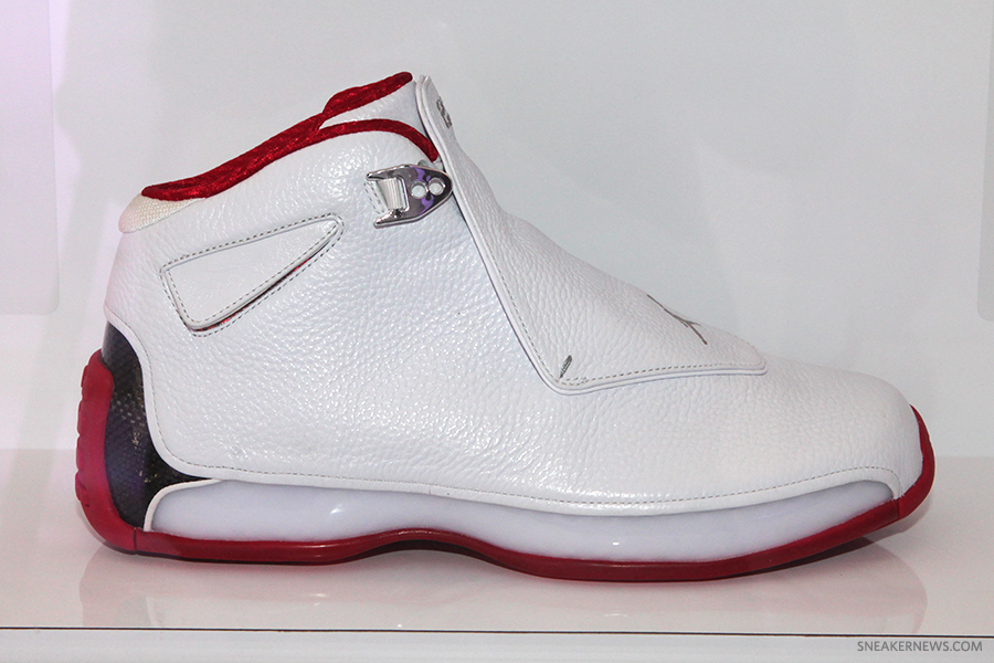 Air Jordan White Red Chicago Wbf 18