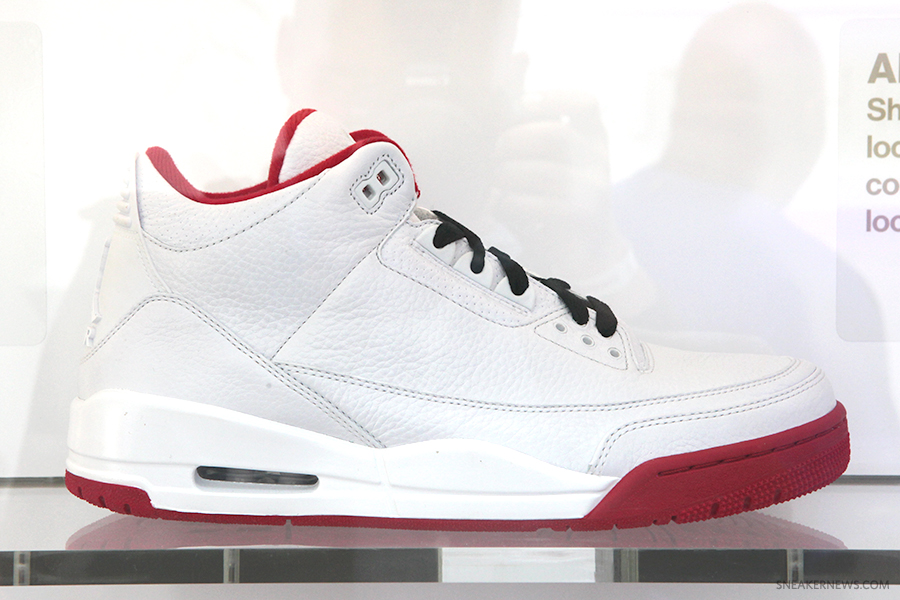 Air Jordan White Red Chicago Wbf 2