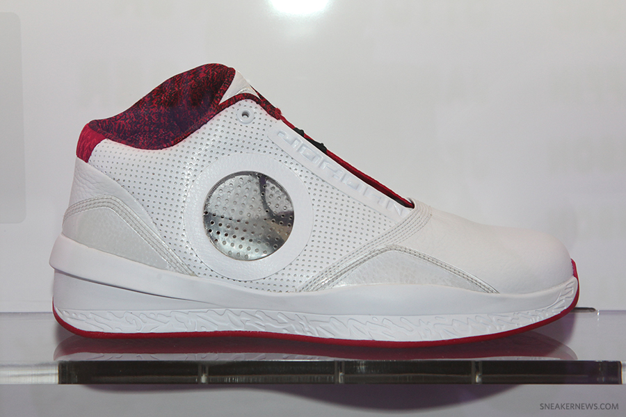 Air Jordan White Red Chicago Wbf 25