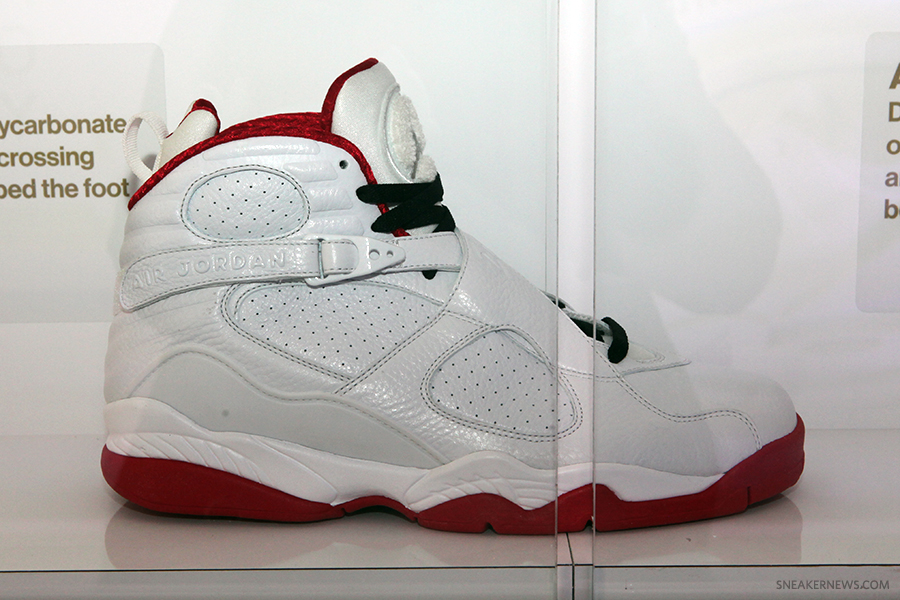 Air Jordan White Red Chicago Wbf 8