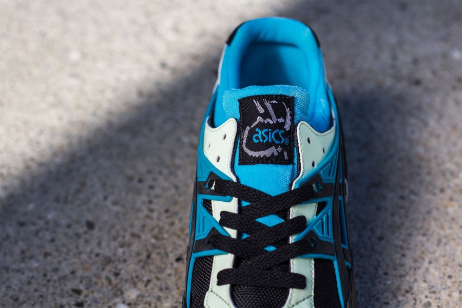 Asics Gel Kayano Trainer Black Atomic Blue 01