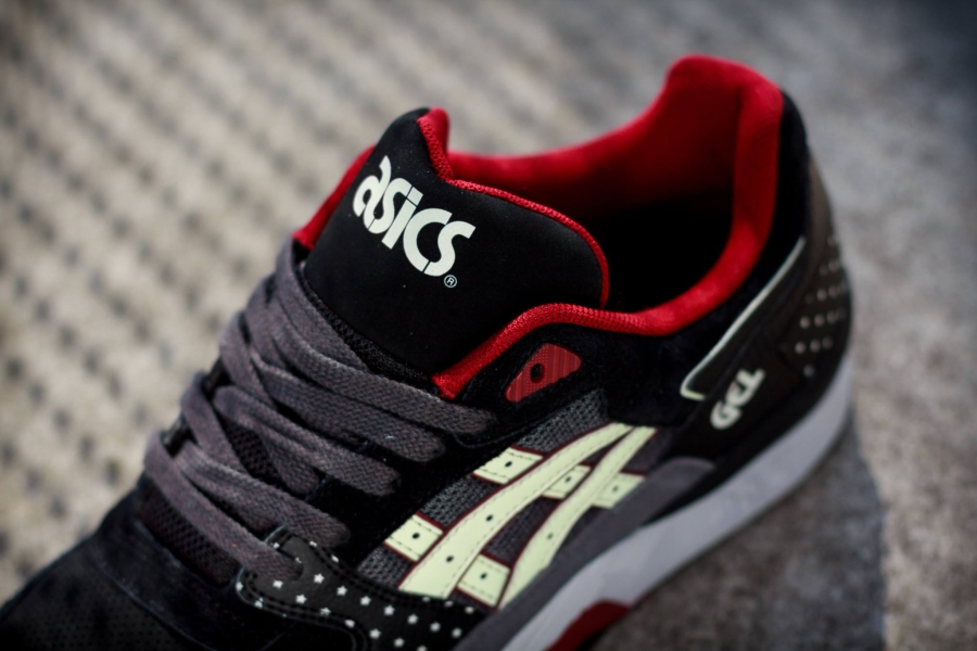 Asics Glow In The Dark Retros 09