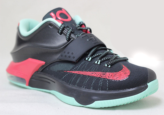 Nike KD 7 "Bad Apple" - Available Early on eBay