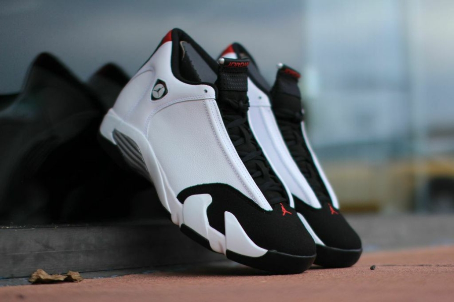 Black Toe Jordan 14 03