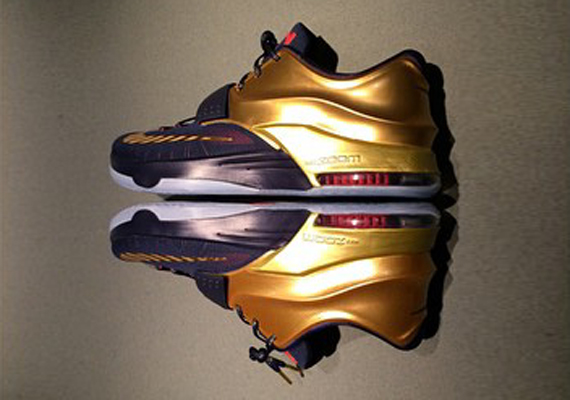 Another Look at the Nike KD 7 "Gold"