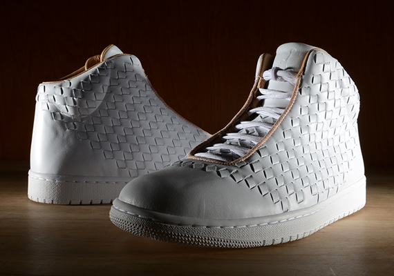 Jordan Shine White Pure Platinum Release Reminder 01