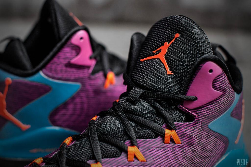 Jordan Super Fly 3 River Walk 02