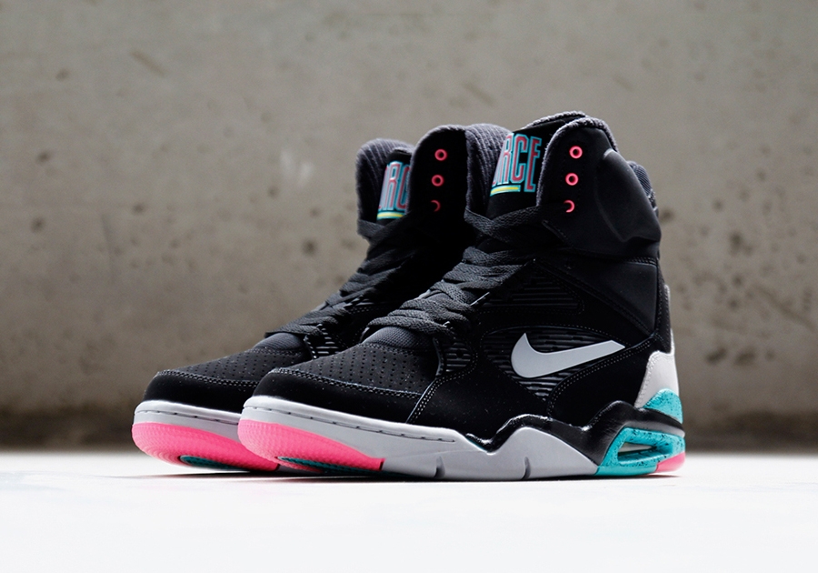 Nike Air Command Force "Spurs"