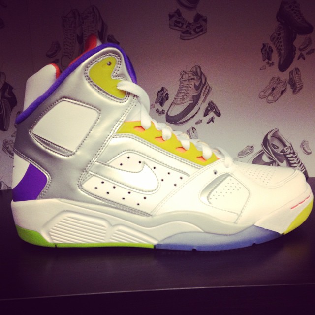 Nike Air Flight Lite White Men Cant Jump 01