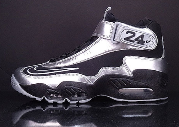 Nike Air Girffey Max 1 Black Metallic Silver 02