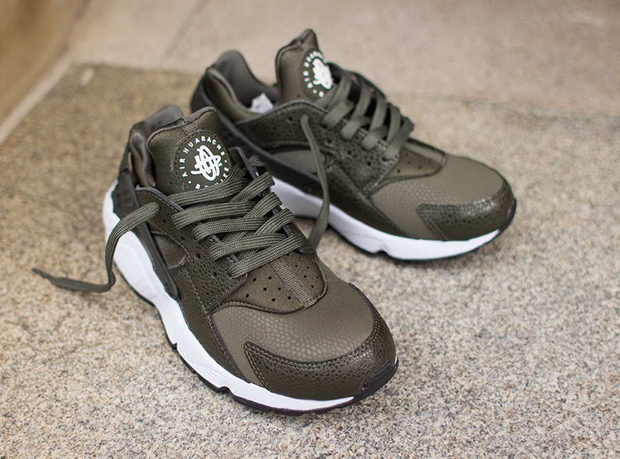 Nike Air Huarache Cargo Khaki Safari 05