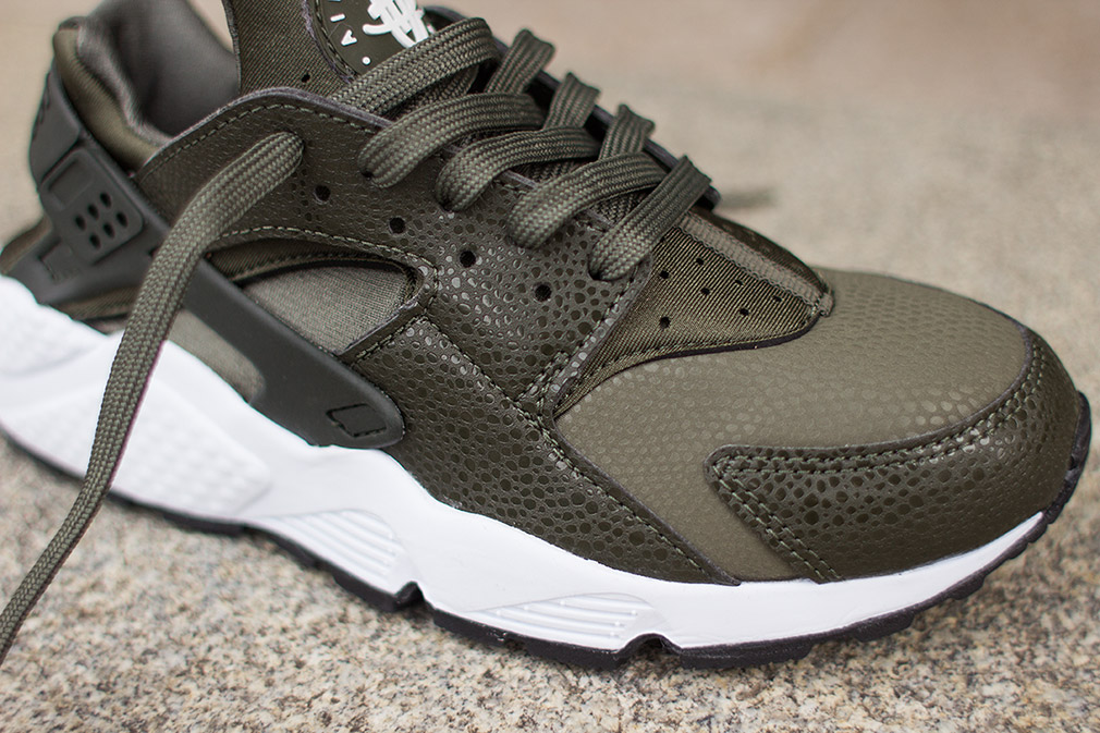 Nike Air Huarache Cargo Khaki Safari 06