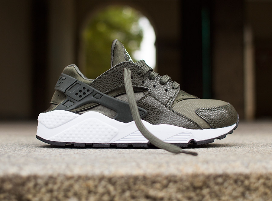 Nike Air Huarache Cargo Khaki Safari 08