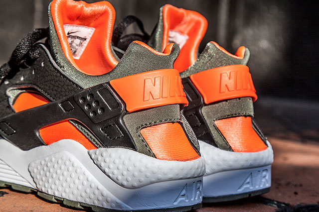 Nike Air Huarache Hyper Crimson 04