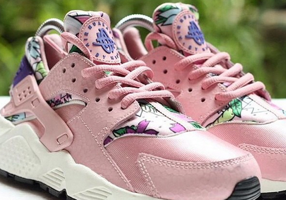 Nike Air Huarache - Pink - Floral