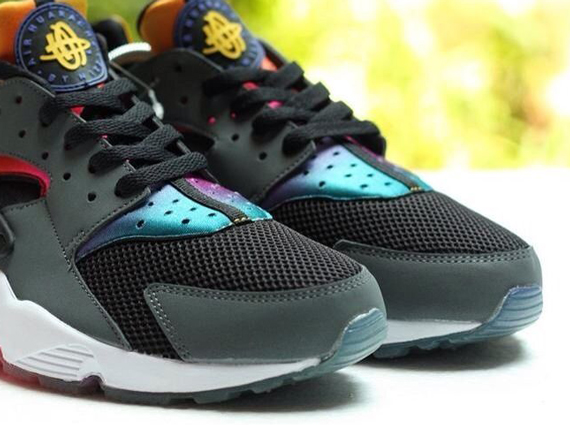 Nike Air Huarache Rainbow