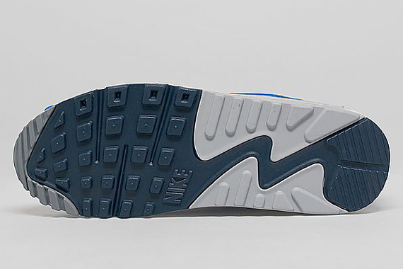 Nike Air Max 90 Suede Grey Royal Navy 03