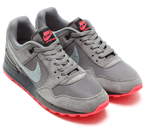 Nike Air Pegasus 89 Light Ash Medium Ash Hyper Punch 02