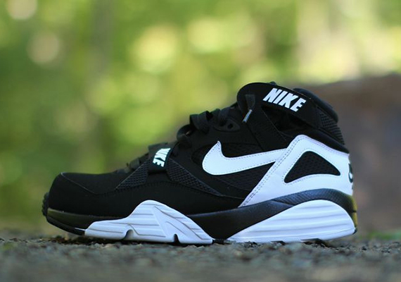 Nike Air Trainer Max 91 Black White Available 1