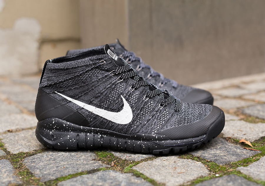 A Detailed Look at the Nike Flyknit Chukka FSB "Charcoal"