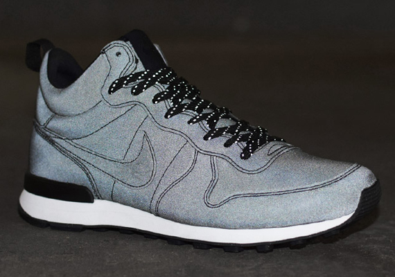 Nike Internationalist Mid PRM "Reflective"