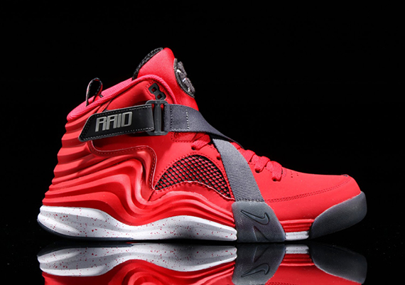 Nike Lunar Raid University Red Black White Wolf Grey 3