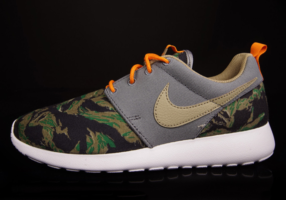 Nike Roshe Run GS "Tiger Camo"