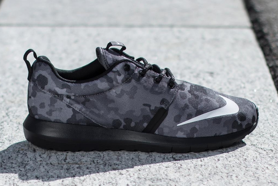 Nike Roshe Run Nm Fb Dark Grey Camo 01