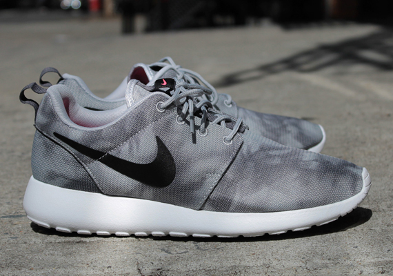 Nike Roshe Run Print Wolf Grey Dark Grey White