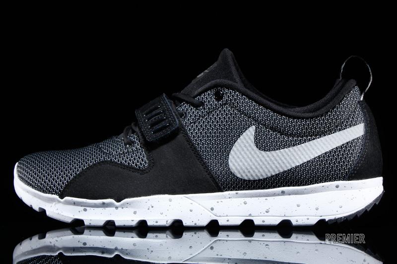 Nike Sb Trainerendor Black Metallic Silver 01
