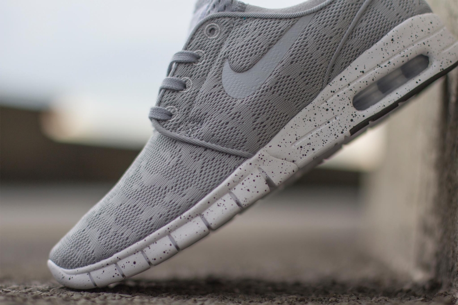 Nike Stefan Janoski Max Wolf Grey White 02
