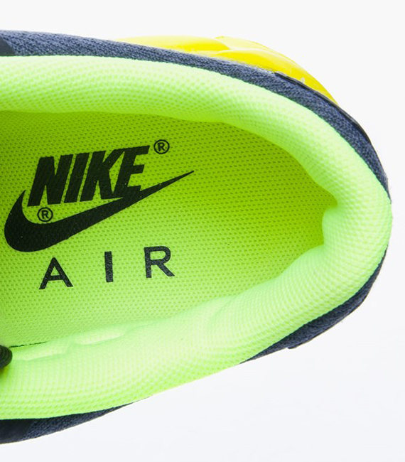 Nike Wmns Air Max Lunar90 Black Volt 05