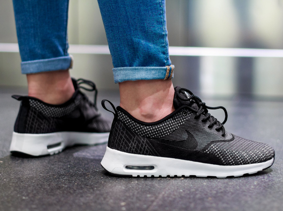 Nike Wmns Air Max Thea Jcrd Grey Black Silver 01