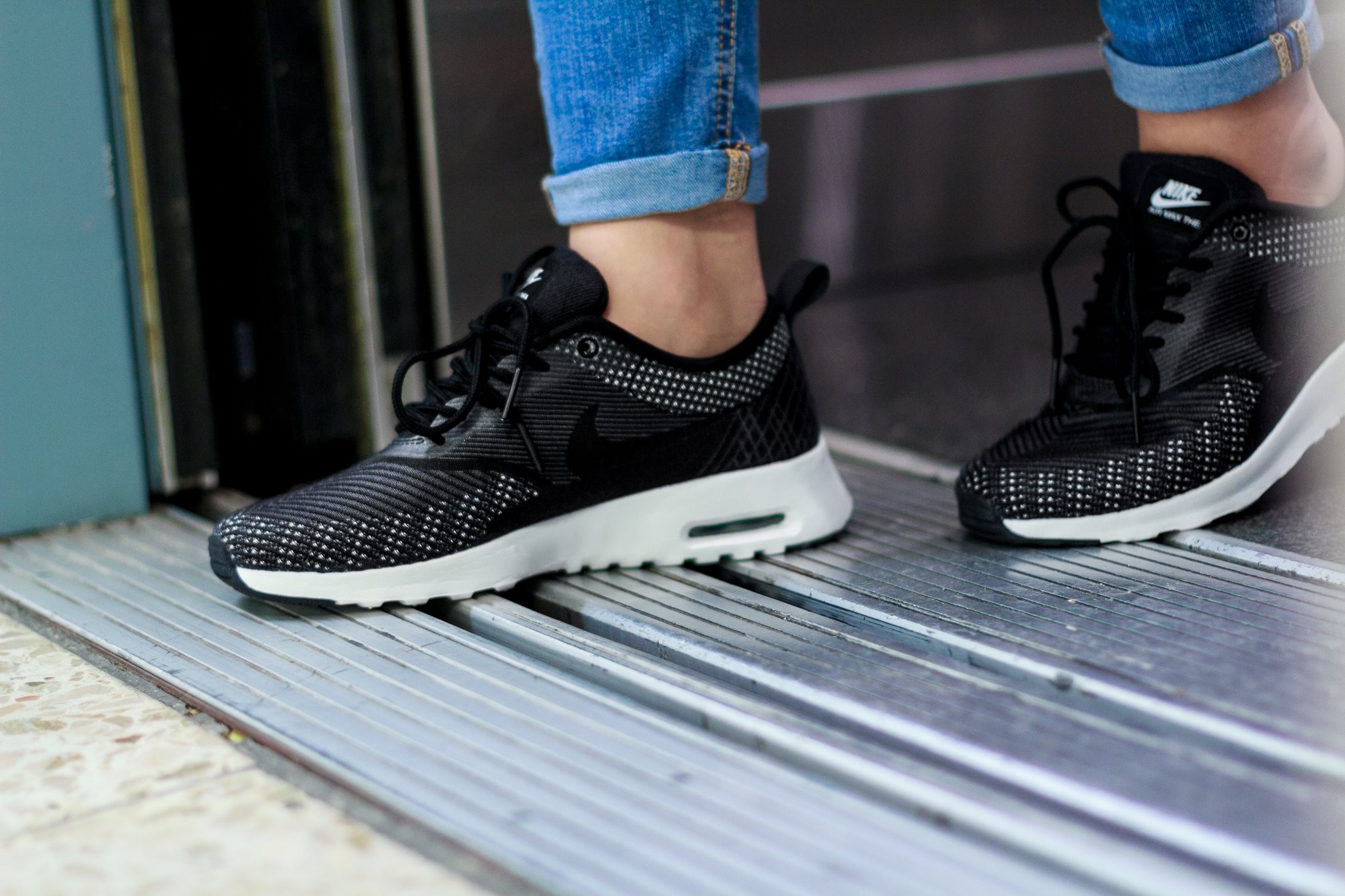Nike Wmns Air Max Thea Jcrd Grey Black Silver 04