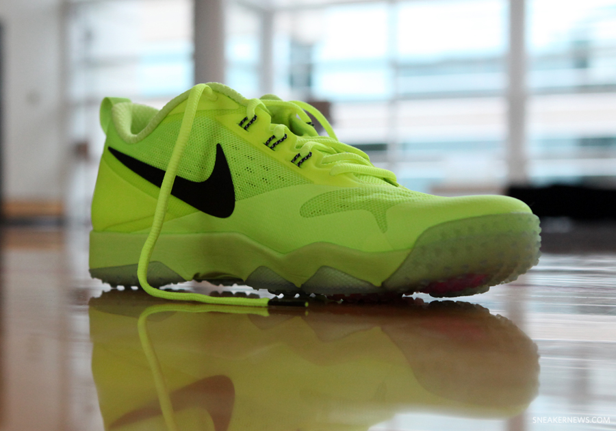 Nike Zoom Hypercross Volt 2