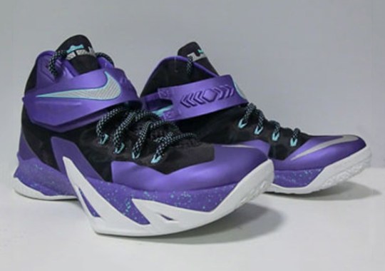 Nike Zoom LeBron Soldier 8 “Hornets”