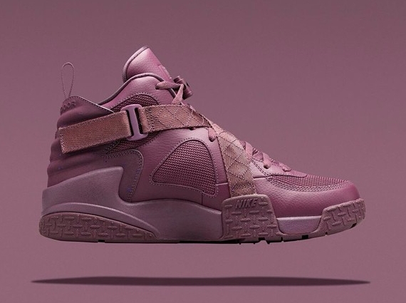 Pigalle Air Raid Nike 01