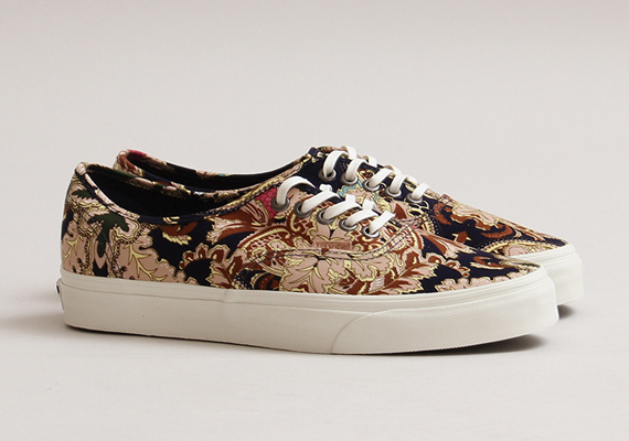 Vans Authentic Paisley 01