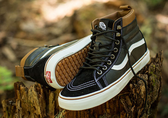 Vans Water Resistant Mountain Footwear 5