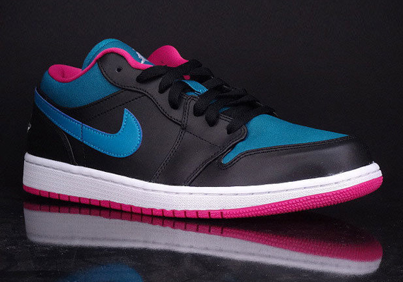 Air Jordan 1 Low - Black - Space Blue - Fusion Pink