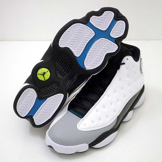 Air Jordan 13 White Tropical Teal Black Wolf Grey 02