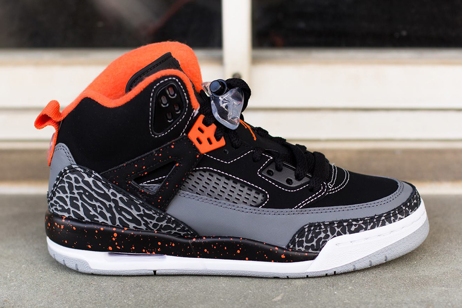 Jordan Spizike Gs Black Electric Orange Wolf Grey 02