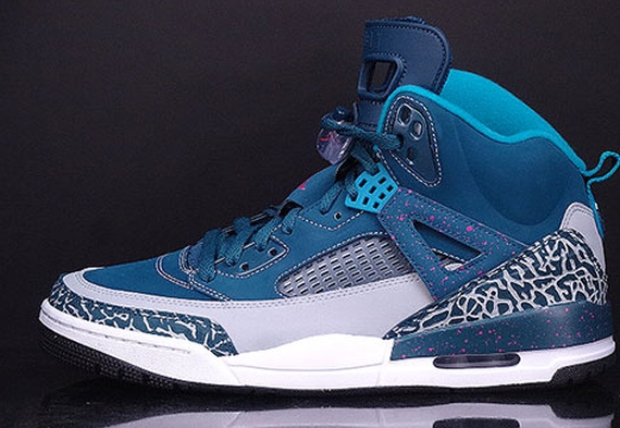 Jordan Spizike Space Blue 01