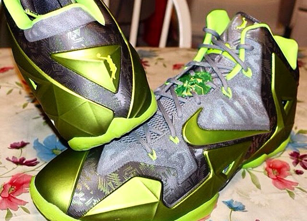 Nike LeBron 11 - Unreleased "Dunkman" Sample