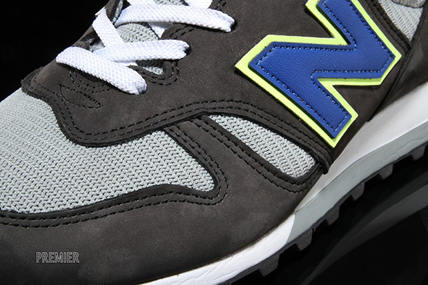 New Balance 1300 Grey Neon Blue 4