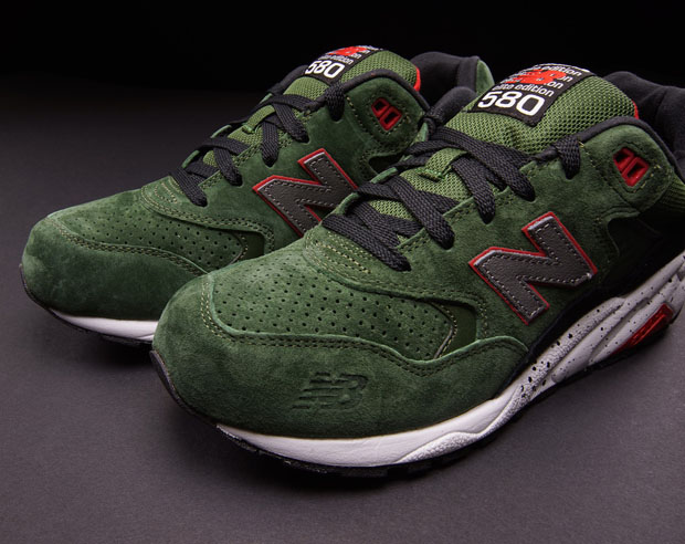 New Balance 580 Halloween Available 05