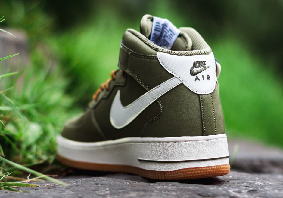 Nike Air Force 1 High Medium Olive Sail Light Brown 03