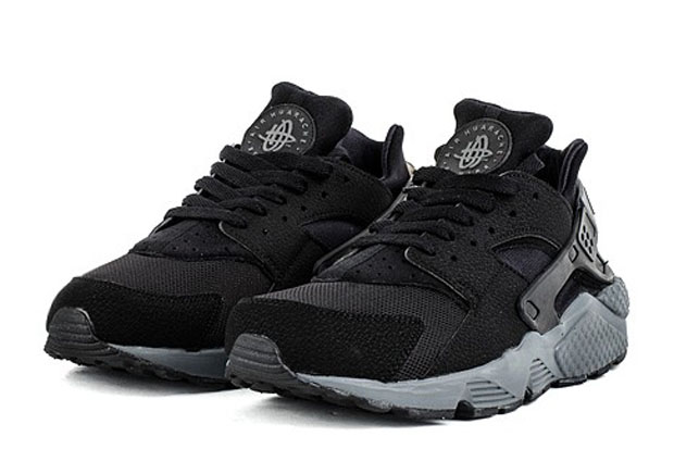 Nike Air Huarache Black Grey Sole 02